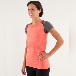 Lululemon Run: Swiftly Tech Short Sleeve Love Red / Deep Coal Size 6